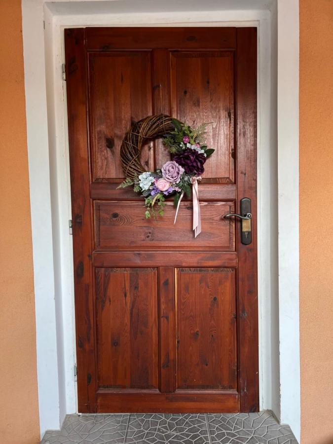 Apartman Elen - 6 Luzek, 86 M2 데친 외부 사진